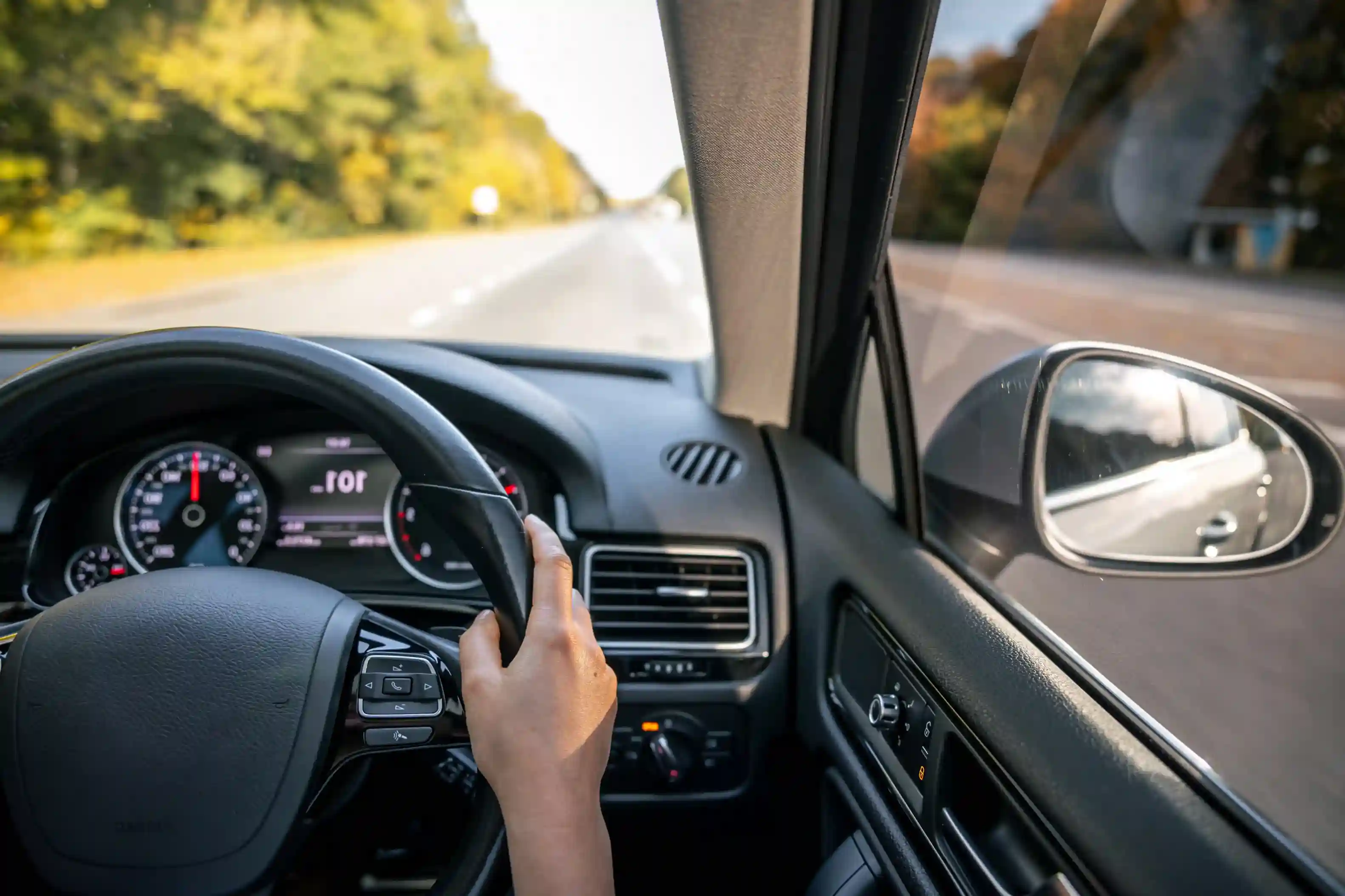 Seguro vehicular para autos y motos — Seguros Lux